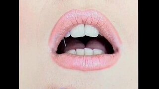 Angela Tiger - lesbiche - in bianco