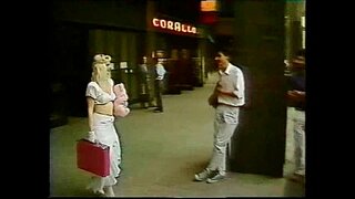 אילונה סטולר. Cicciolina - שריר רוסו (וידאוname)