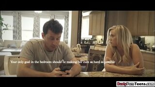 شقراء بيلي يحب الحصول على مارس الجنس في طريقة صعبة